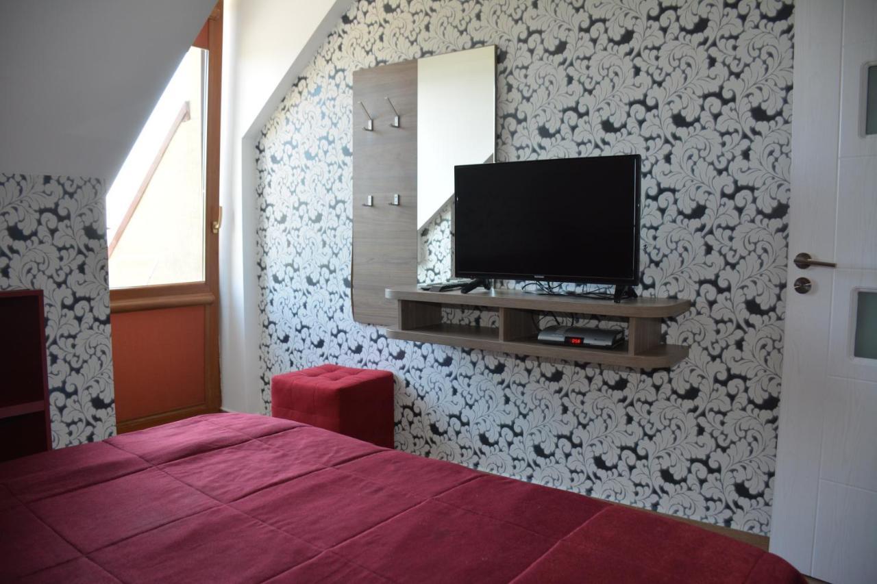 Complex Chayka Guest House Bjala Exteriör bild