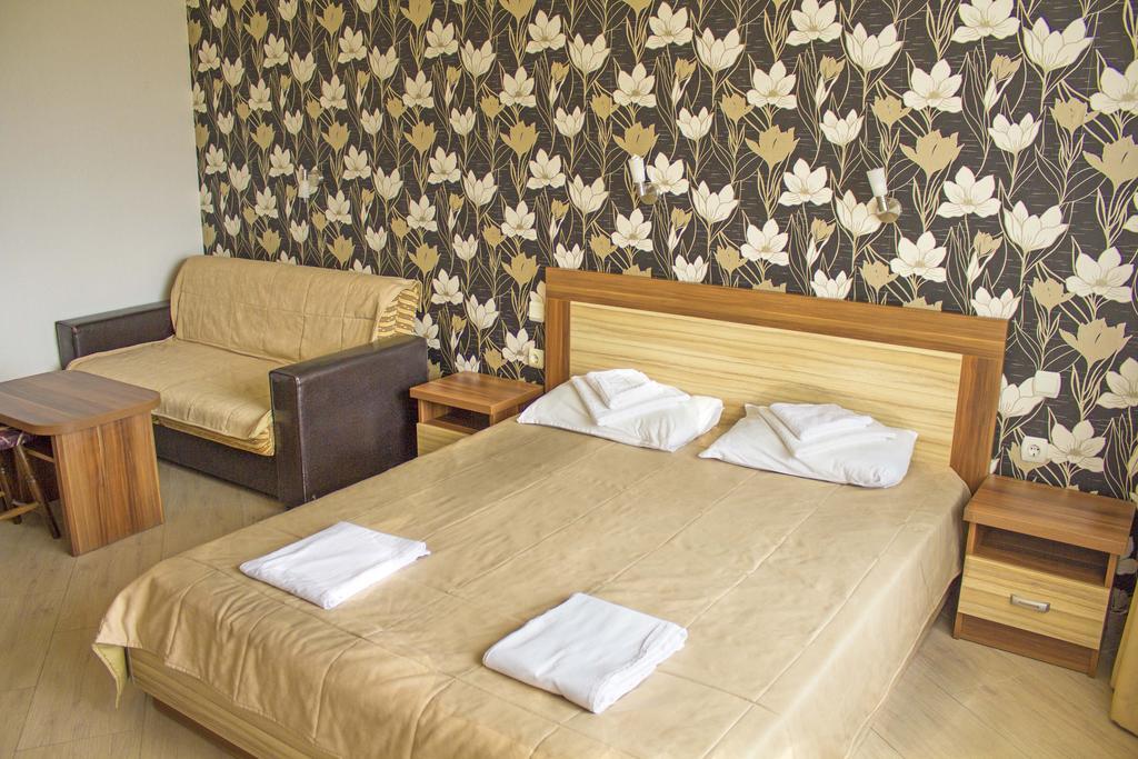 Complex Chayka Guest House Bjala Exteriör bild